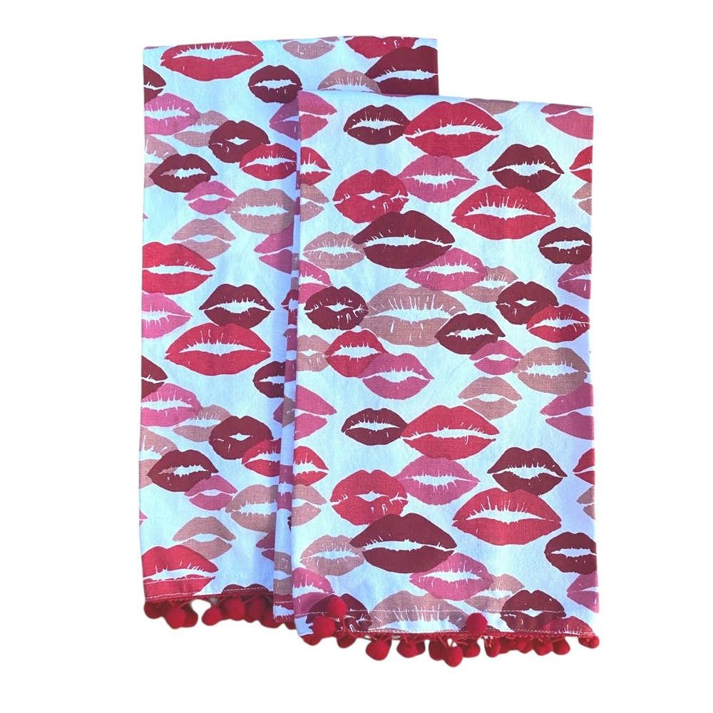 Dalton Brody Lipstick‎ Kisses Cotton Tea Towels Red Pom Pom Trim 2